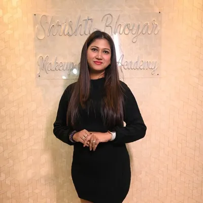 SHRISHTI BHOYAR| Makeup Artist &Educator| Pune | Mumbai | Jaipur profile