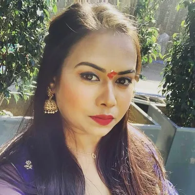 Divya Kamal profile