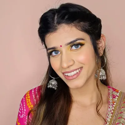 ALISHA | BEAUTY INFLUENCER MUA profile