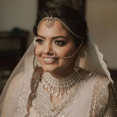 Purvi | Makeup Artist profile