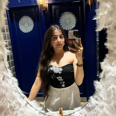Kashish Gandhi 🧿 | Makeup Artist profile