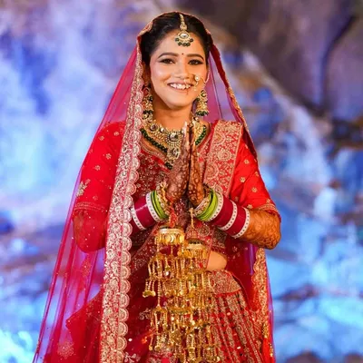 rashi mathur profile