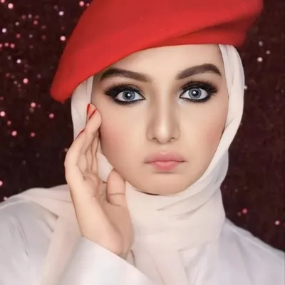 Afroze Faiz | Makeup Artist profile