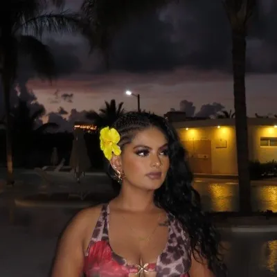 Makeupbydesu profile