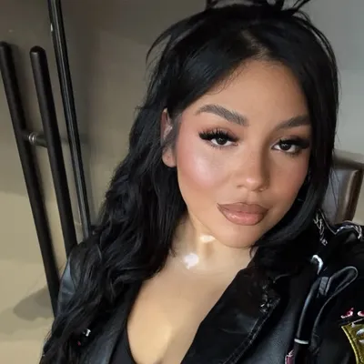 LOS ANGELES / DALLAS MAKEUP ARTIST profile