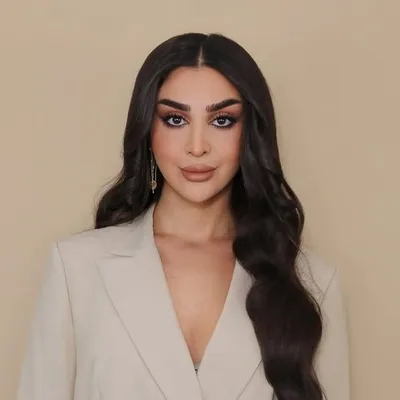H E L I N A R S L A N profile