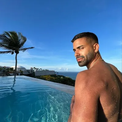Luis Ernesto profile