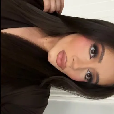 Mayra Monserrat Makeup Artist profile