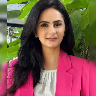Nandini P Advani l Bridal Makeup Artist profile