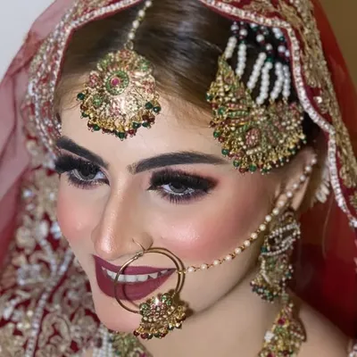 Uzma Khan