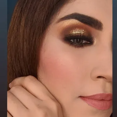 Aisha Zariwala profile