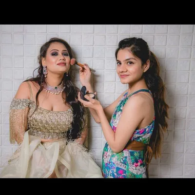 Mansi khurana profile