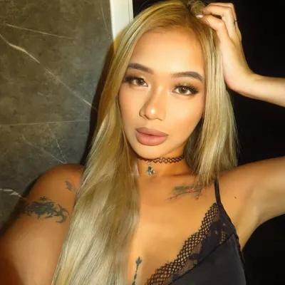 Jesslyn profile