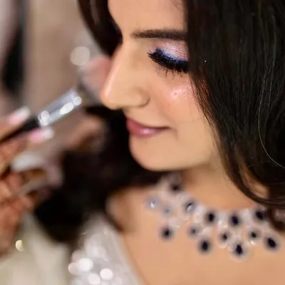 Omna Anand -Makeup Artist profile