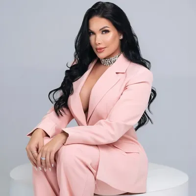 María Alejandra Cárdenas C. ✨ profile