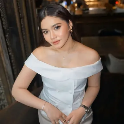 malika sarnaz profile