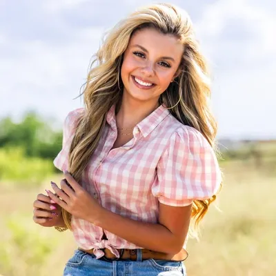 Official Mallory James Mahoney profile