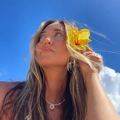 Mallory Morris profile
