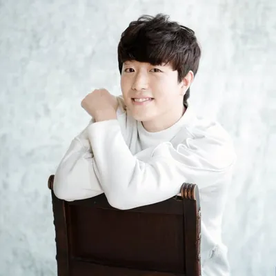 창훈 스타그램 Actor, Model, Singer🇰🇷 profile