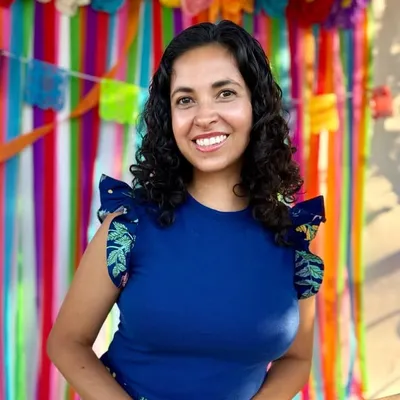 NAYELI ☀️ Latina lifestyle + family creator profile