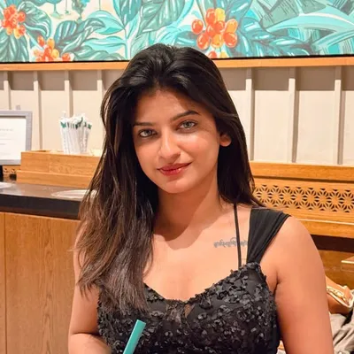 Manasi Mali | Influencer🦋