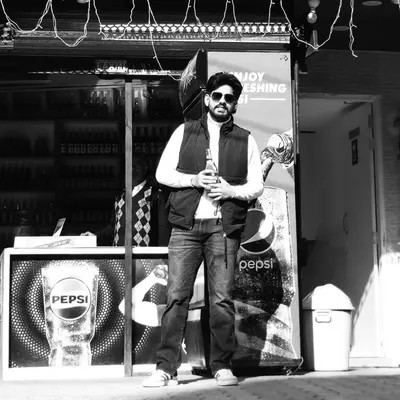 Manav Khanna profile