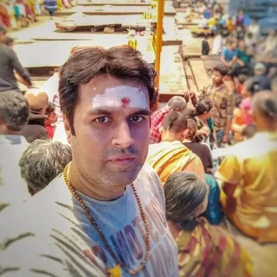 Sharadh Sharma ( कहानीकार )🧿 profile