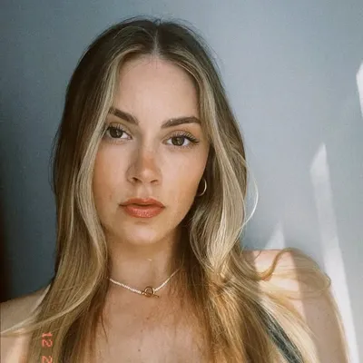 Mandi Wilkinson profile