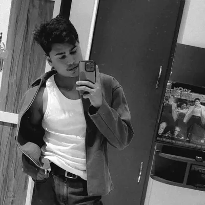 Mangesh Yadav profile
