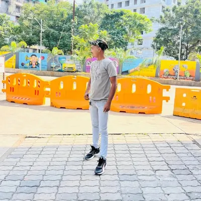 ' مانی شیخ 🦅 profile
