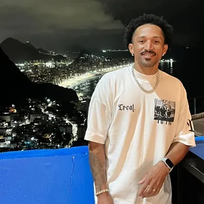 Maninhooficial profile
