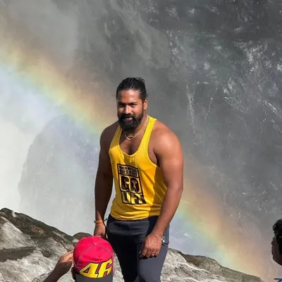 Manji M profile