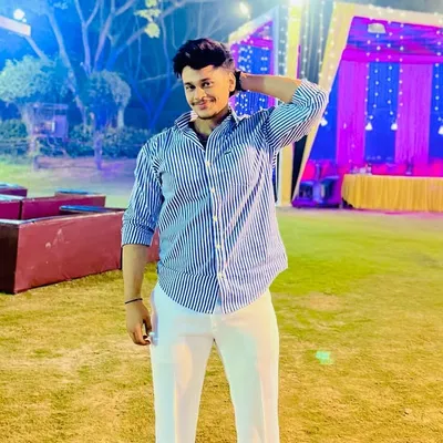 ठा० मयंक चौहान profile