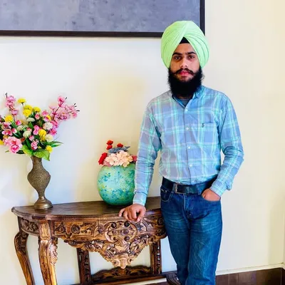 ਮੰਨਾ ਬਾਦਲ profile