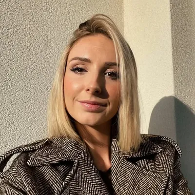 Manon Cailleau profile