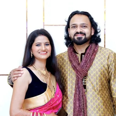 Mansi & Shailendra profile