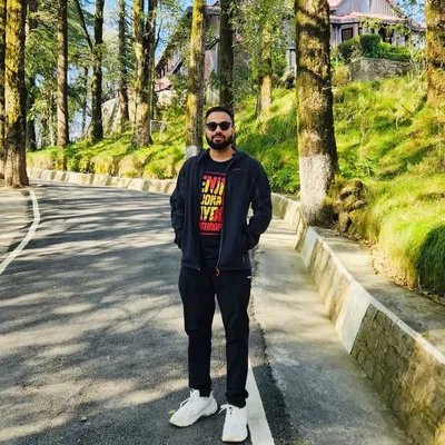 Manu Tyagi profile