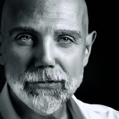 Manuel Landeta profile