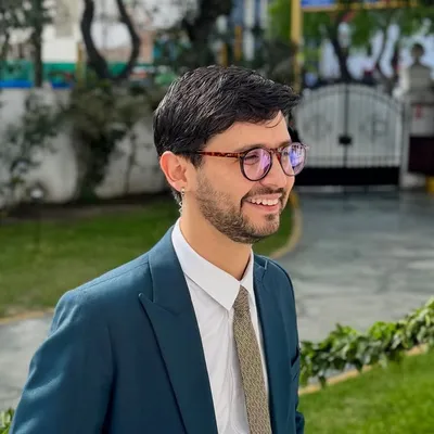 Manu Rivera profile