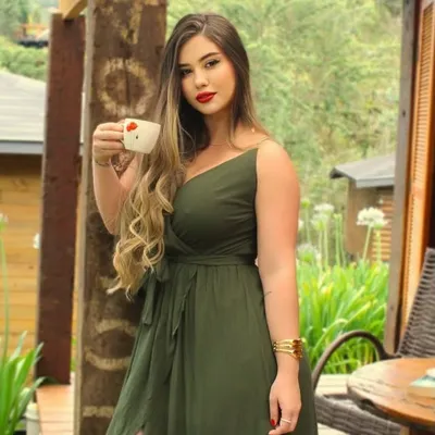 Emanuelle profile