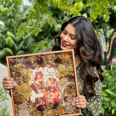 Manvi Garg | Resin Varmala Preservation