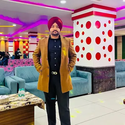 Manvir Khanna profile