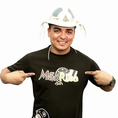 KAKÁ Mão Pra Riba profile