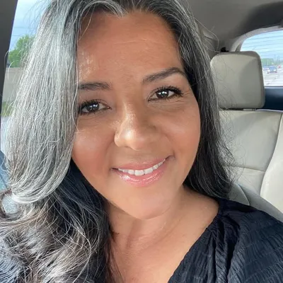 Mara Villacis Hill profile