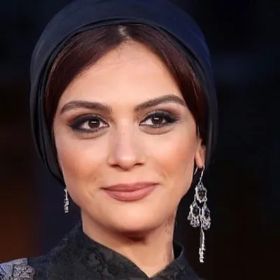 Maral Farjad profile