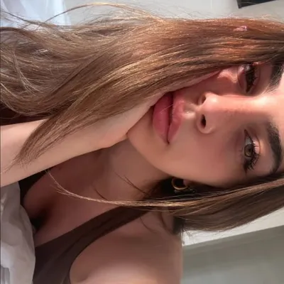 Aurora Marano profile