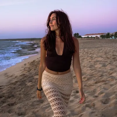Mara Oliveira ☯︎ profile