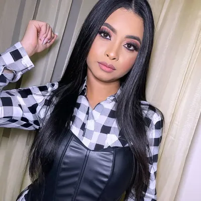 Mara Rodrigues profile