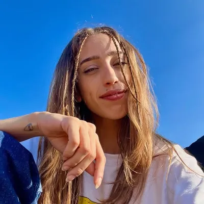 Mara | Fashion Journalist and Content Creator profile