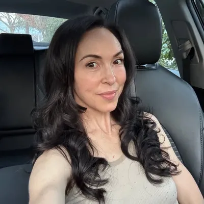 Marci. Perimenopause weight loss & wellness coach profile
